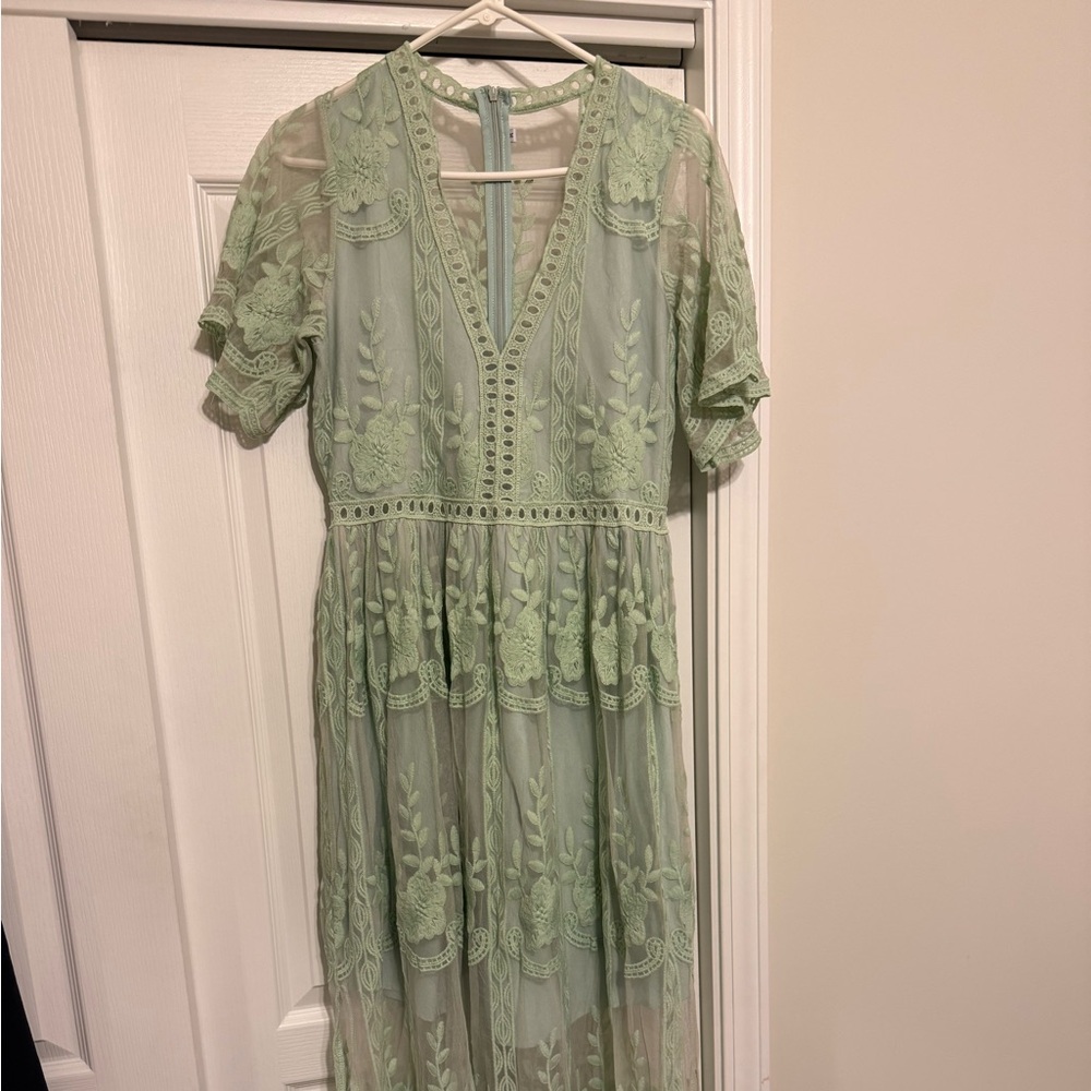 Elegant Green Lace Dress